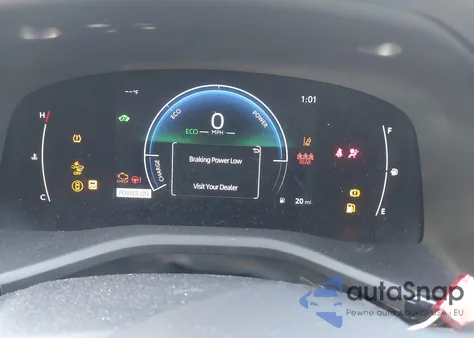 2025 Toyota Camry Le z USA, uszkodzony, nr VIN 4T1DAACK5SU028045